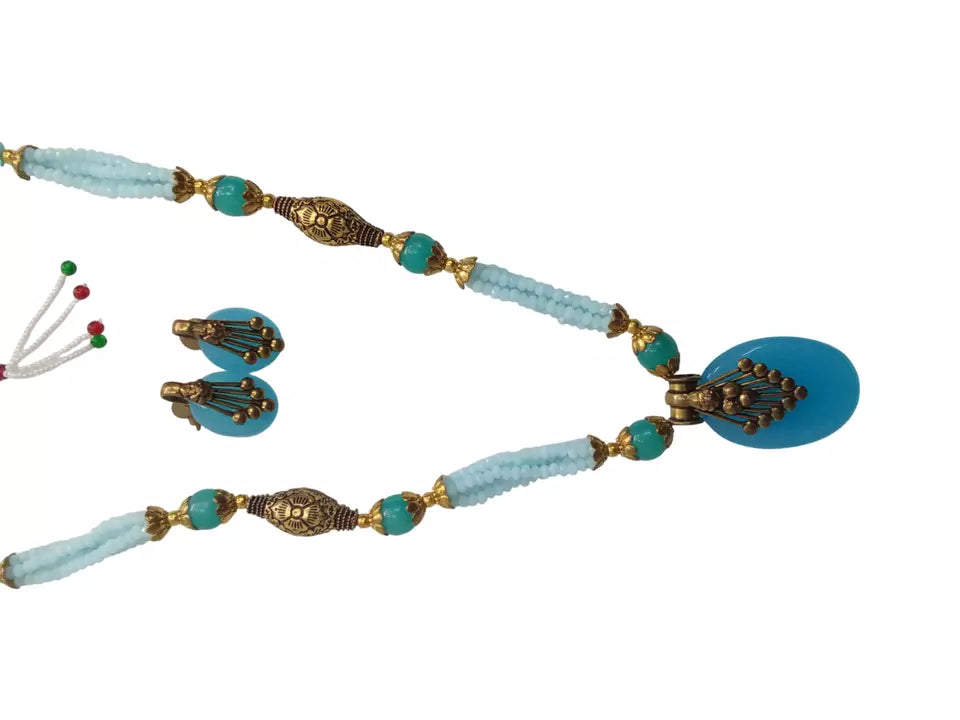 Beauty Pendant Necklace for Women & Girls Neck Chain Locket Fancy Stylish By Kalra Creations