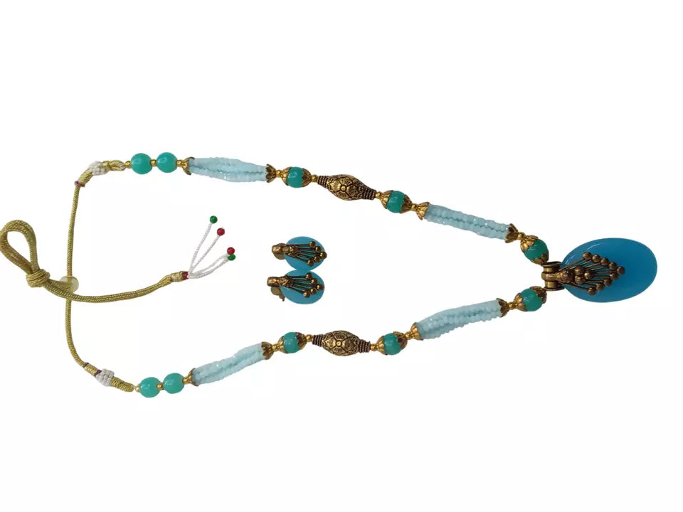 Beauty Pendant Necklace for Women & Girls Neck Chain Locket Fancy Stylish By Kalra Creations
