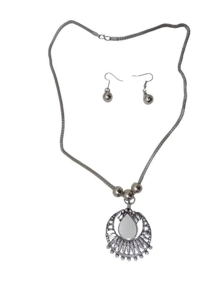 Women Silver Oxidised Necklace With Earrings Pendant Clip On Nose Pin Combo Set By Kalra Creations