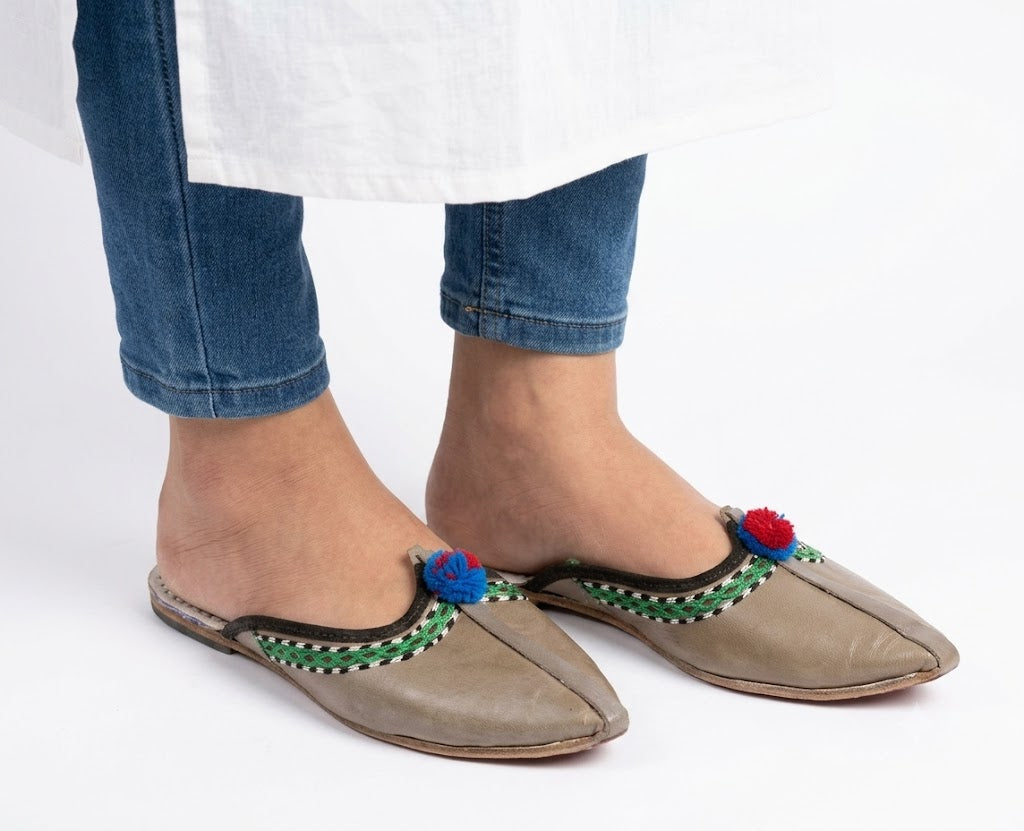 Handmade Bridal Khussa Gray Ethnic Flats Jutti