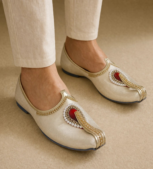 Traditional Indian Mojari Men Shoes Cream Wedding Jutties