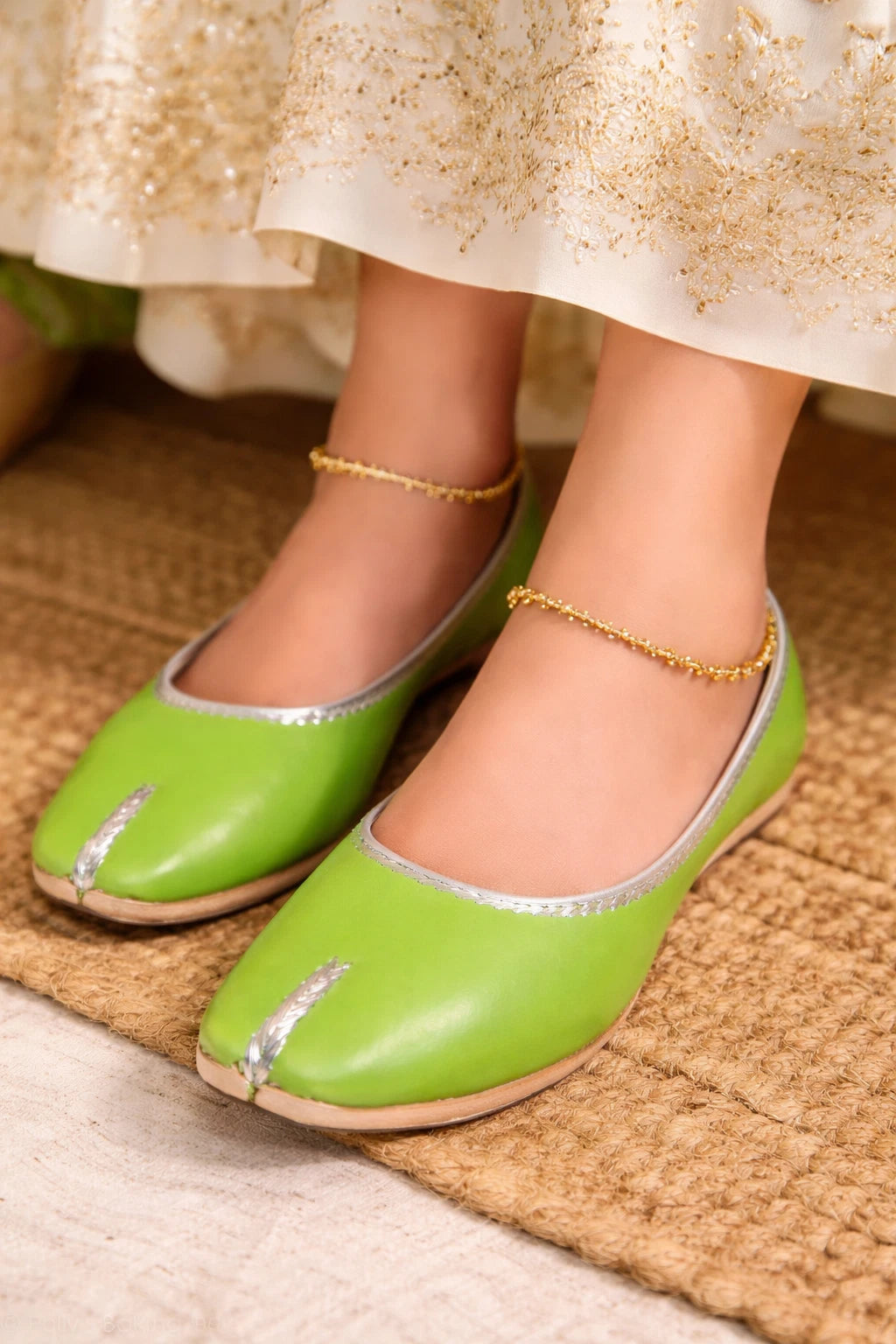 Handmade Bridal Green Mojari Ethnic Flats Jutti