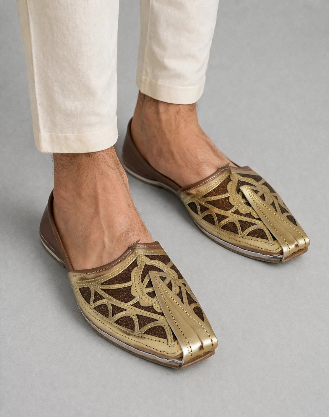 Brown Leather Jutti Shoes for Men Mojari