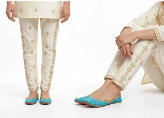 Women’s Punjabi Jutti Embroidered Sky Blue Mojari