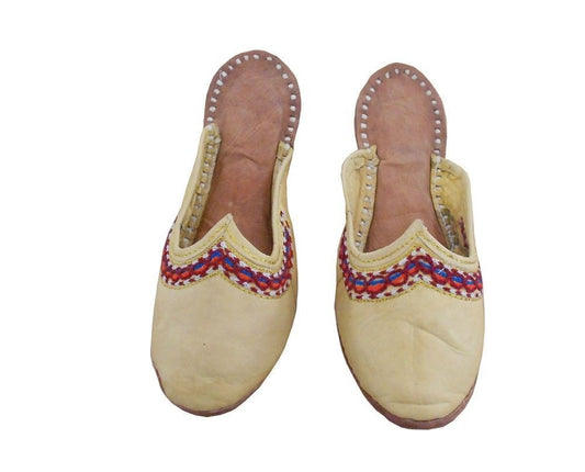 By Kalra Creations Women Clogs Slippers Indian Handmade Yellow Mojaries Leather Jutties Flip-Flops Flat US 4