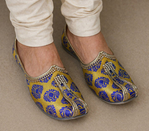 Indian Handmade Men Shoes Wedding Loafers Yellow Jutties