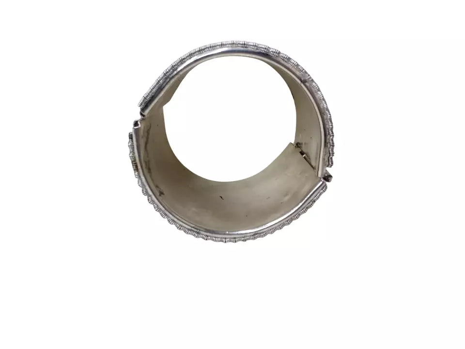 Women Brass Oxidised Side Openable Bracelet Bangles Brass Silver Tone