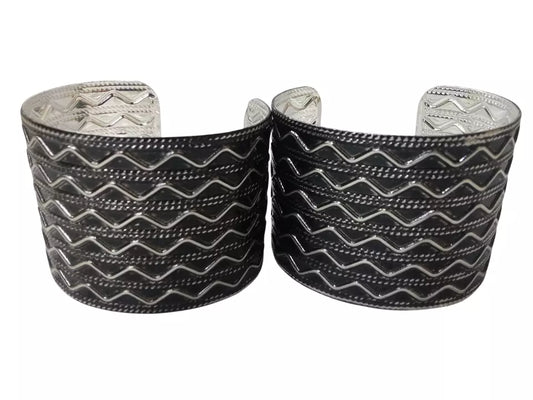 Women Brass Oxidised Rajasthani Side Openable Bracelet Bangles Brass Silver Tone