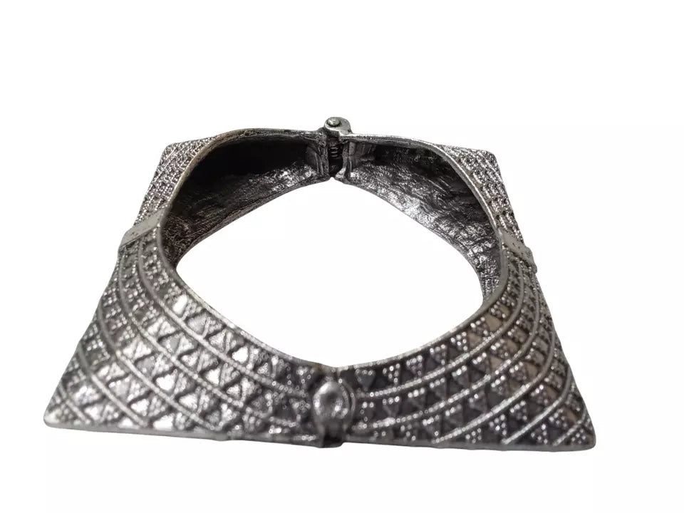 Women Indian Brass Side Openable Bracelet Oxidised Rajasthani Bangles Brass